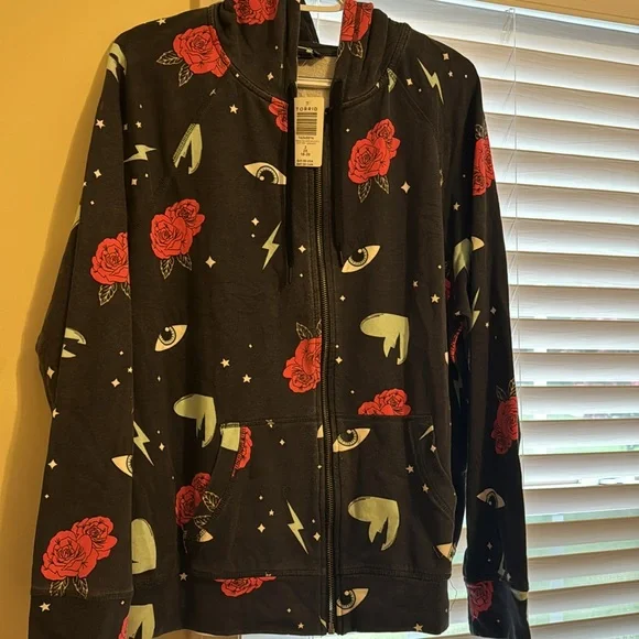 NWT Torrid Grey Drama Toss Everyday Zip Hoodie Size 2X - Picture 5 of 6